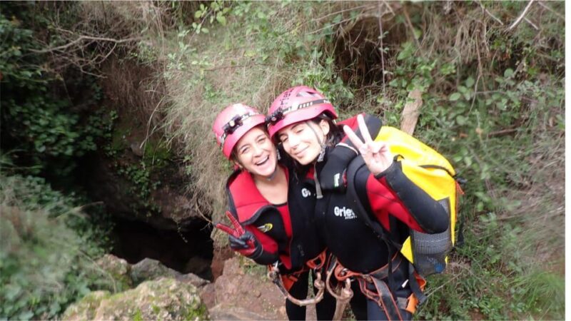 Valencia: Aquatic Caving in Sumidero de Vallada - Logistics: Meeting, Equipment, and Included Services