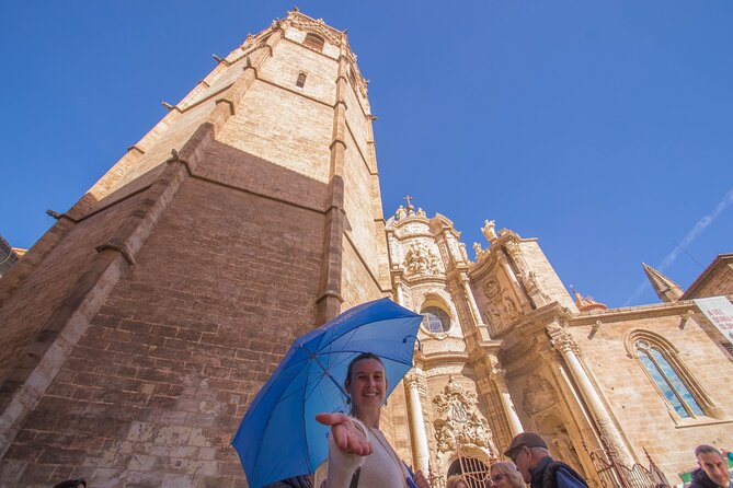 Valencia: Art & Architecture Guided Tour with Monuments Tickets - Discovering La Lonja de la Seda, a Gothic Masterpiece