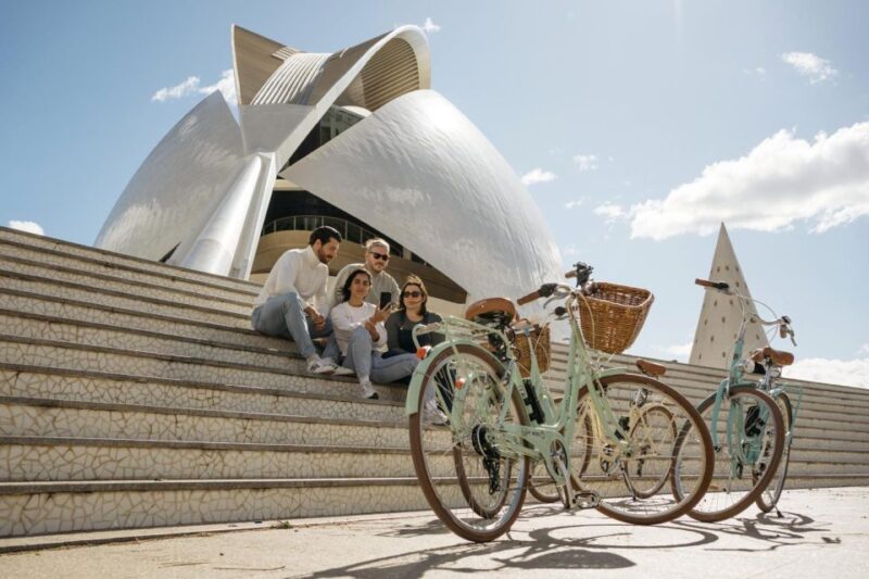Valencia: Audioguide eng,esp,ita + Bike All Day - The Benefits of a Self-Guided Bike Tour with Audio Commentary