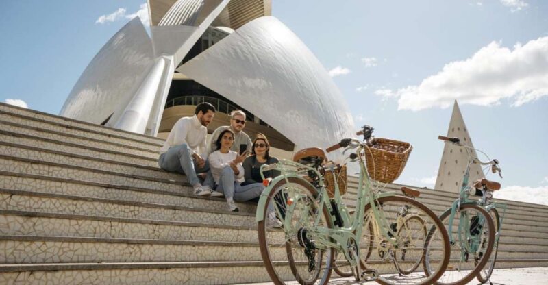 Valencia: Audioguide eng,esp,ita + Bike All Day - Discover More Than 40 Stops, Including Hidden Gems