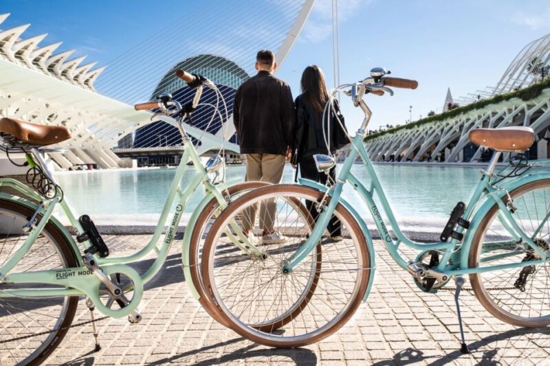 Valencia: Audioguide eng,esp,ita + Bike All Day - Who Will Appreciate This Tour Most?