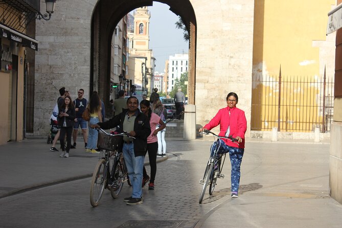 Valencia Bike Tour: Top Sights and City of Arts & Sciences - Visiting the Torres de Serrans: Valencia’s Historic Gate