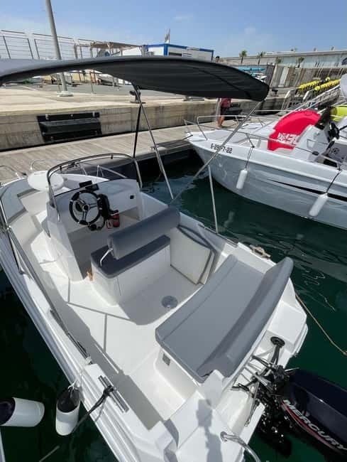 Valencia: Boat Rental Without License - Who Will Love This Experience?