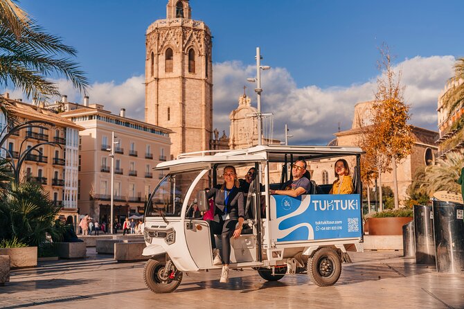 Valencia by Tuk Tuk i: Private tour 1 or 2 hours explore the city - Architectural Gems and Historical Streets