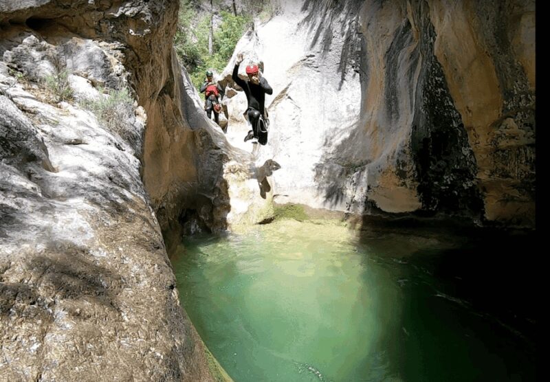 Valencia: Canyoning Half-Day Adventure Tour - Starting from Multiaventura Charm Anna in Valencia
