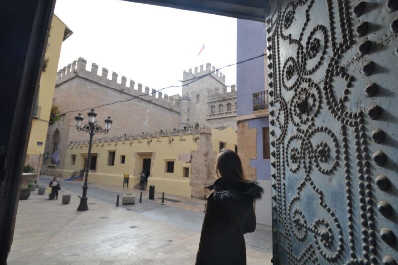 Valencia: Cathedral, St Nicholas, and Lonja de la Seda Tour - Why This Tour Stands Out for Enthusiasts of History and Architecture