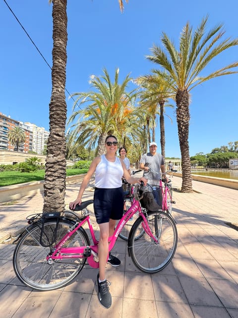 Valencia: City Highlights Guided Bike Tour - Returning to Valencia City Hall and Final Stop