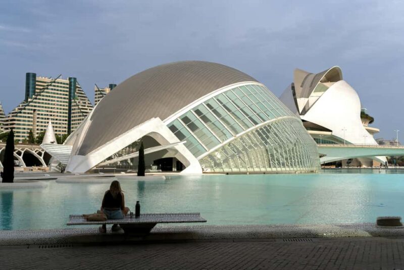 Valencia Electric Bike Tour: Self-Guided Half-Day Experience - The E-Bike Experience and Safety Features