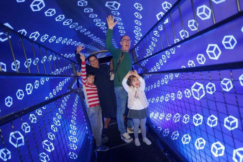 Valencia: entry ticket to the Museum of Illusions - Tips for Visiting the Museum of Illusions in Valencia