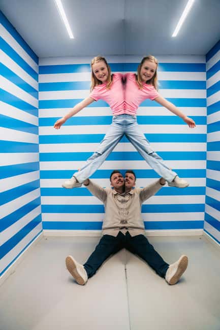 Valencia: entry ticket to the Museum of Illusions - Comparing with Other Valencia Attractions