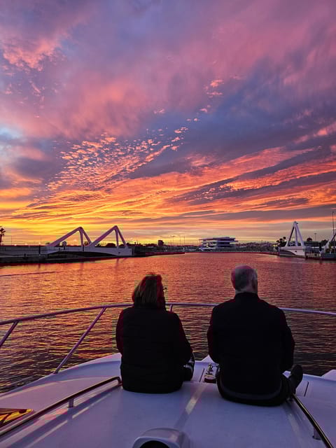 Valencia: Exclusive Sunset Cruise with Drink - The Benefits of an Intimate Small-Group Tour