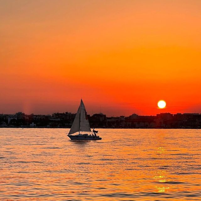 Valencia: Exclusive Sunset Cruise with Drink - Drinks and Music Enhance the Sunset Atmosphere