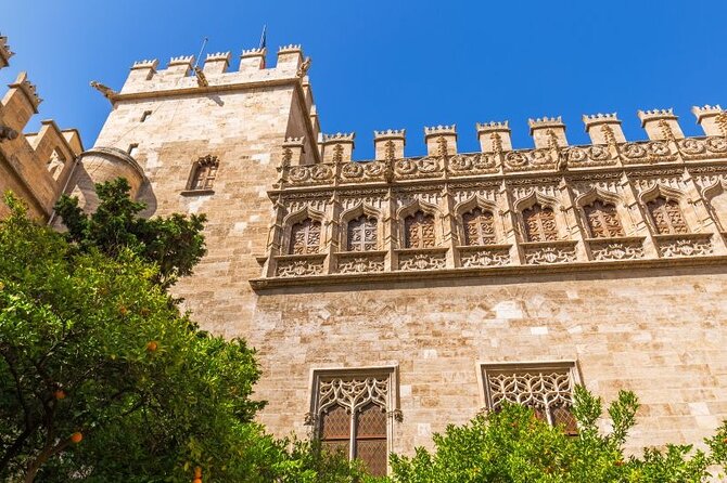 Valencia Exploration Game and City Tour on your Phone - Discovering the Valencia City Hall’s Transformation