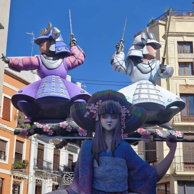 Valencia: Fallas-themed tour with a creative workshop - Learning Techniques Used by Valencian Fallas Artists