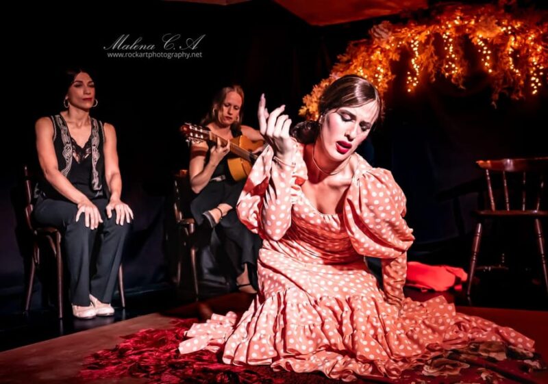 Valencia: Flamenco Show at Tablao La Reina - Booking and Practical Details