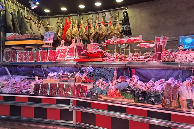 Valencia Food Tour: Tapas, Drinks and Delights with a Local - Logistics: Meeting Point, Duration, and Group Size