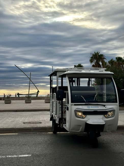 Valencia: Full 2-Hour Tuk Tuk Tour - Visiting Valencia’s Legendary Mestalla Stadium on a Panoramic View