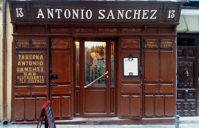 Valencia: Gourmet Tapas Exclusive Tour - Exploring Mercado de Colón: Valencia’s Art Nouveau Food Market