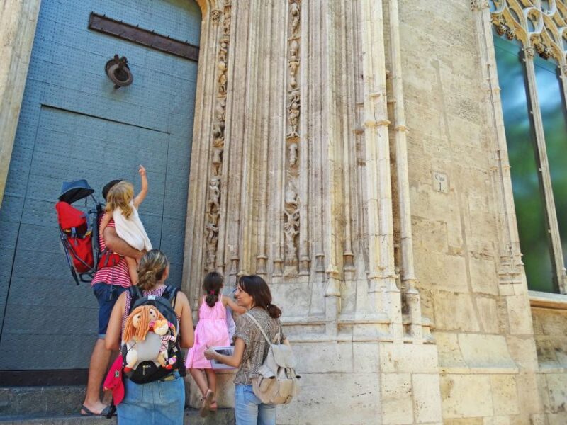 Valencia: Guided Family Walking Tour (Italian Tour) - Discover Valencia in a Family-Friendly Italian Guided Tour