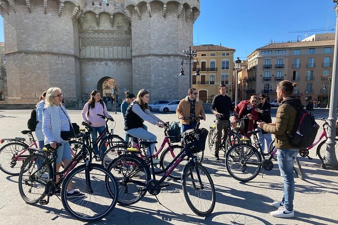 Valencia Highlights Bike Tour - Starting Point at Doyoubike Rental in Valencia’s Old Town