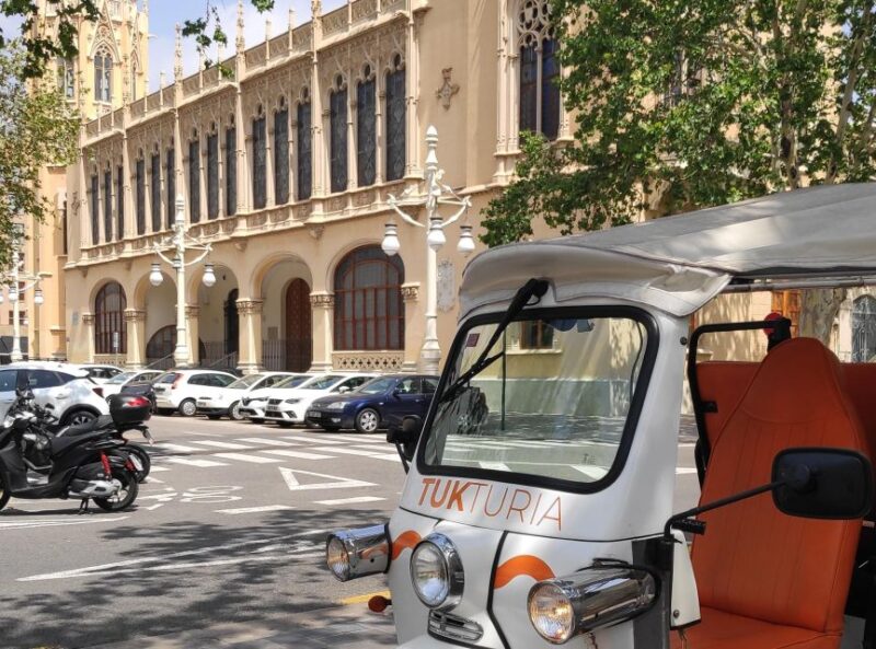 Valencia: Historical Tuk Tuk Tour (1h) - Why Choose the Valencia: Historical Tuk Tuk Tour