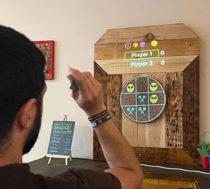 Valencia: Interactive Darts Game with Drinks - What to Expect When Arriving and Playing