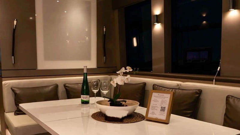 Valencia: Luxury boat ride with captain, drinks, and private bathroom - The Value of a Private, Luxury Cruise in Valencia