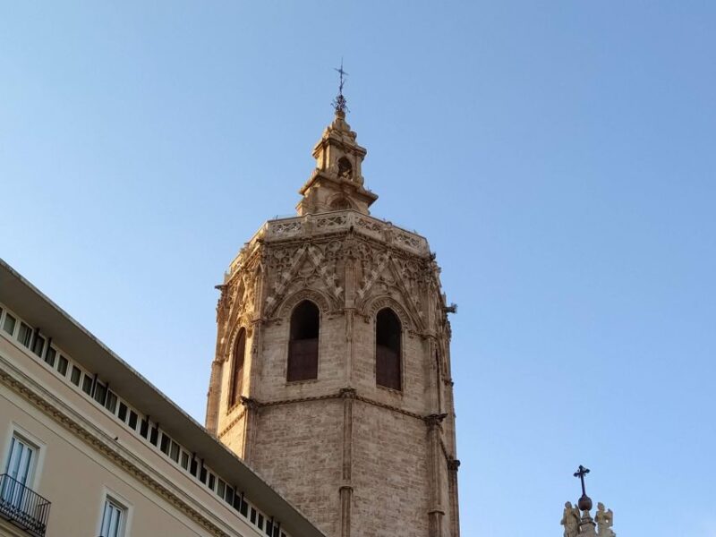 Valencia: Medieval Guided Walking Tour - Inside Valencia Cathedral: Discovering Its Medieval Roots