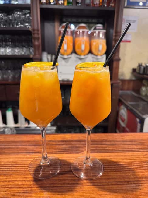 Valencia Old Town flavour walk: tapas & drinks by local - Starting at the Bear Club in Valencia’s City Center