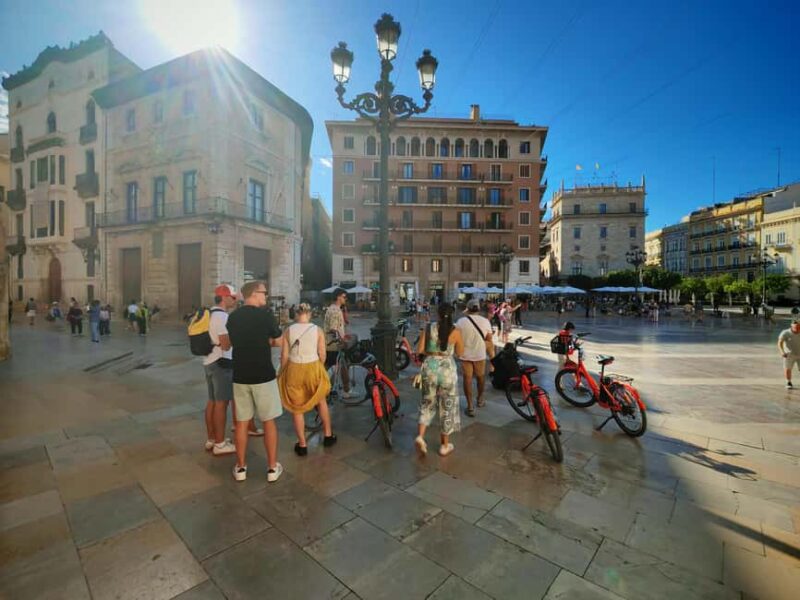 Valencia: Old Town to City of Arts Guided E-Bike Tour - The Artistic and Cultural Highlights: Museums and Religious Sites