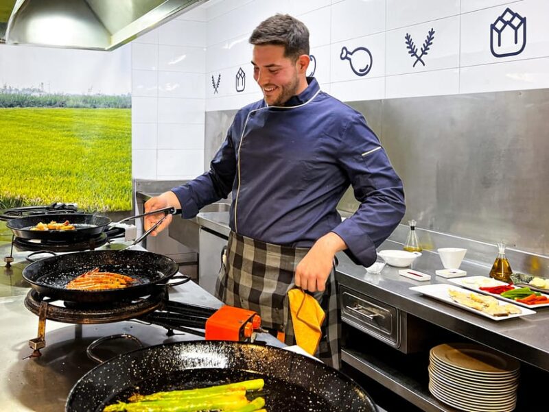 Valencia: Paella Cooking Class with Central Market Tour - The Market Tour on Different Shifts