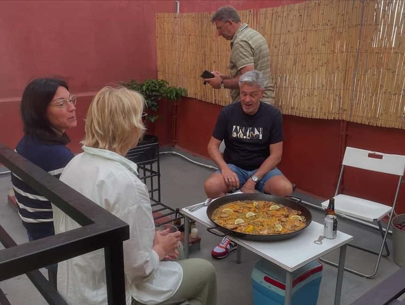 Valencia: Paella Cooking Class with Tapas and Drinks - Why This Paella Class Offers an Authentic Valencian Experience