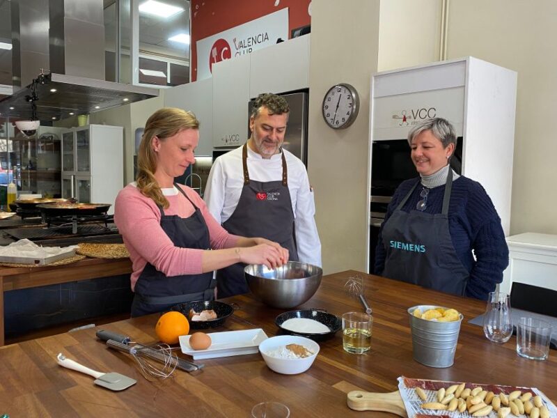 Valencia: Paella Workshop and Algiros Market Visit - Tasting Local Wines and Sipping Sangria