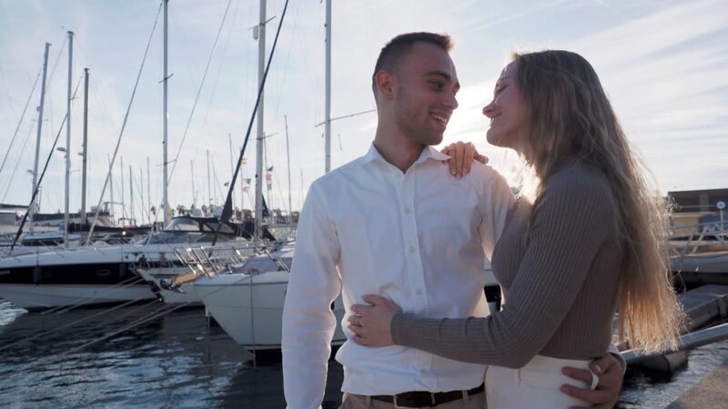 Valencia: Photo shooting at the beach with pro photographer - Capture Memorable Moments with a Private Beach Photo Shoot in Valencia