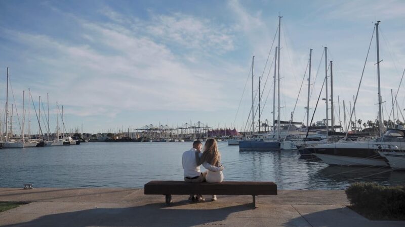 Valencia: Photo shooting at the beach with pro photographer - Scenic Locations: Valencia Beach and Marina