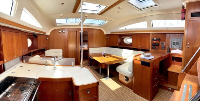 Valencia: Private Boat Trip with Paddle Boarding and Drinks - Flexibility with Bookings and Weather Cancellations