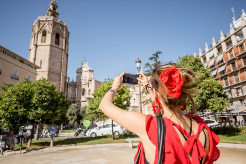 Valencia: Private Brunch Tour with Basic Spanish Learning - Learning Basic Spanish Phrases in Context