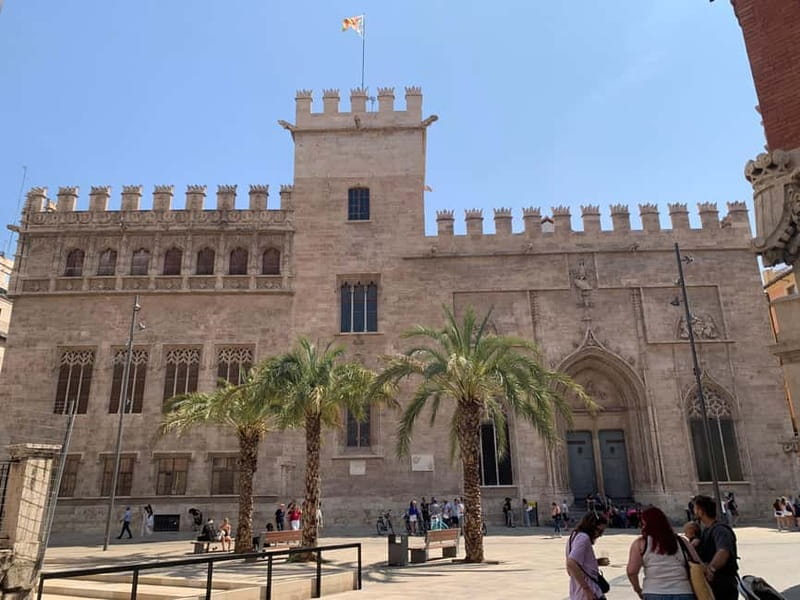 Valencia: Private City Center Highlights Tour with a Local - Ending Near the UNESCO Site and Beyond