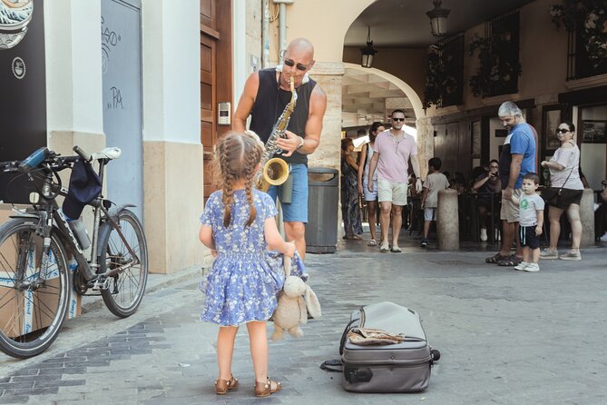 Valencia Private Family Tour - Exploring Valencia’s Medieval Roots at Portal de Valldigna