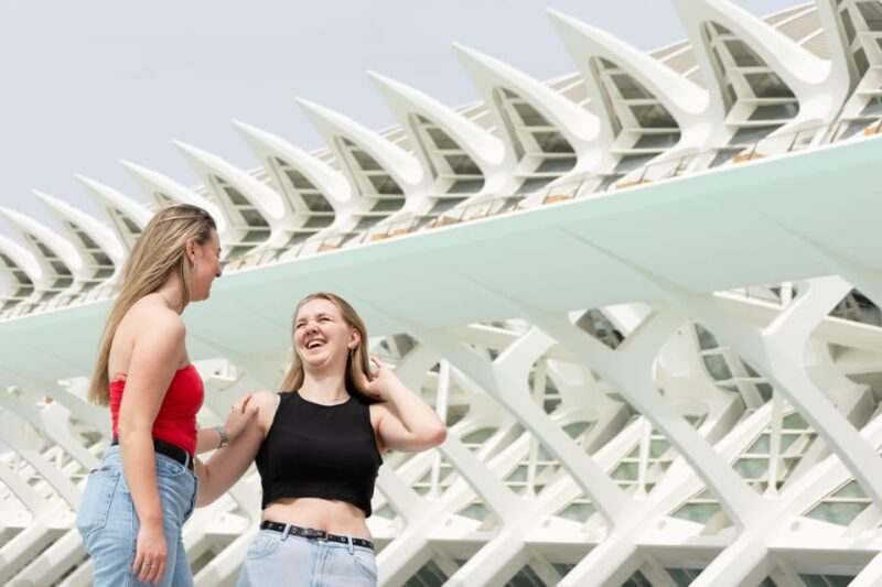 Valencia: Professional photoshoot at City of Arts & Sciences - Capture Memorable Photos at Valencia’s City of Arts & Sciences