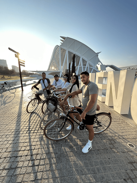 Valencia (Ruzafa): Guided Bike Tour of the city's highlights - Visiting the Palacio de Benicarló and the City’s Ancient Roots