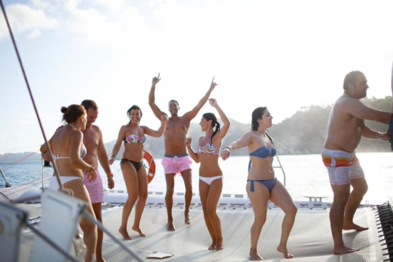 Valencia: Sailing Catamaran Cruise with Valencian Lunch - Onboard Bar and Additional Drinks Options