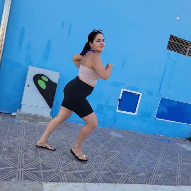 Valencia: Salsa Class by Malvarrosa Beach - Experience the Rhythm of Latin Dance with a Salsa Class by Malvarrosa Beach