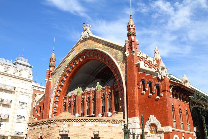 Valencia Scavenger Hunt and Highlights Self-Guided Tour - Starting Point at Plaza de Toros de Valencia