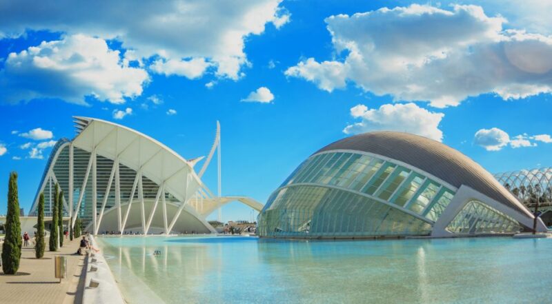 Valencia: Self-guided Audio Tour on Your Smartphone - Accessibility and Device Compatibility