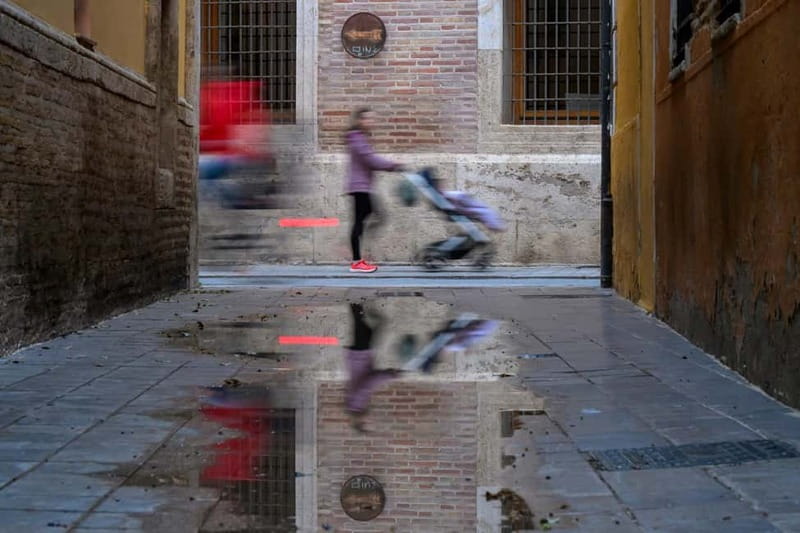 Valencia, Spain: Excellent Private Walking Photography Tour - From Hidden Alleys to Stunning Viewpoints in Valencia