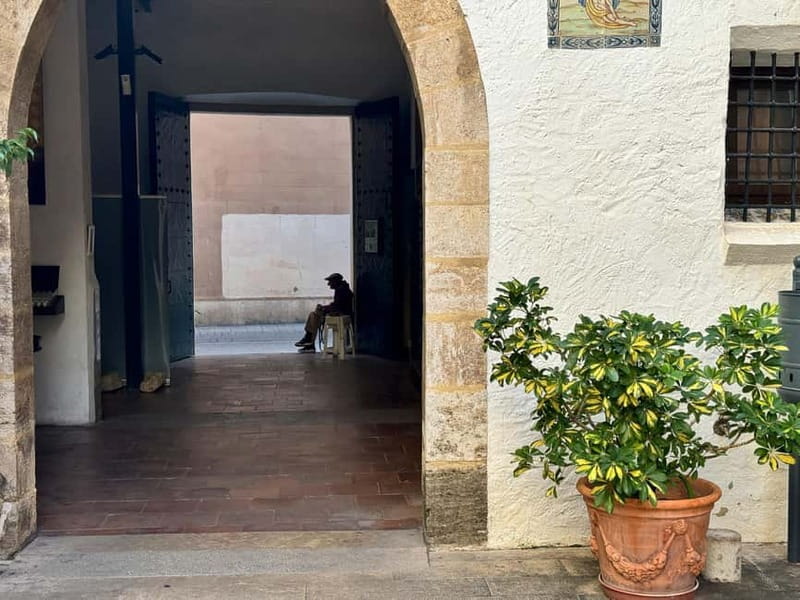 Valencia, Spain: Excellent Private Walking Photography Tour - Who Will Enjoy This Valencia Photography Tour?