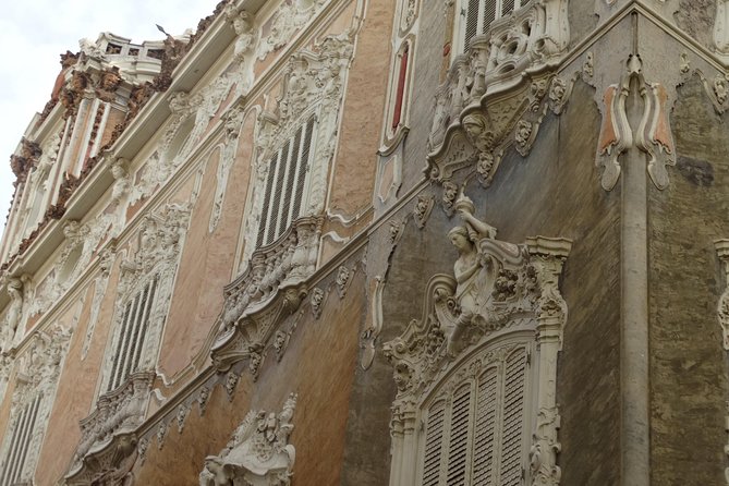 Valencia Step By Step for you - A Sacred Journey at Valencia Cathedral
