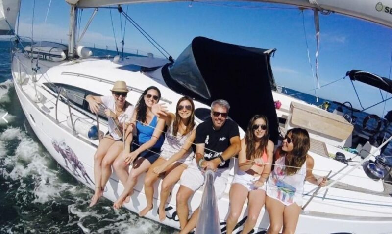 Valencia: Sunset trip in a boat with drinks included - The Skipper: Knowledgeable and Friendly Guidance