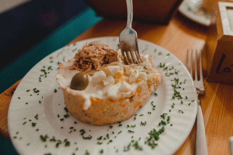 Valencia: Tapas and Drinks Evening Tour - Tasting Portions and Beverages Included